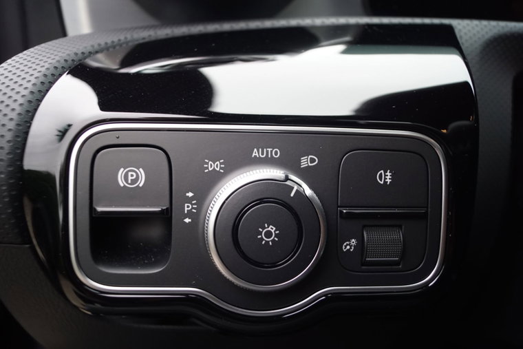 Vehicle Image 41