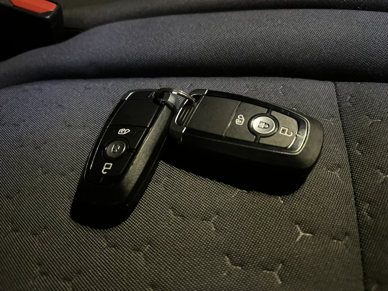 Vehicle Image 23