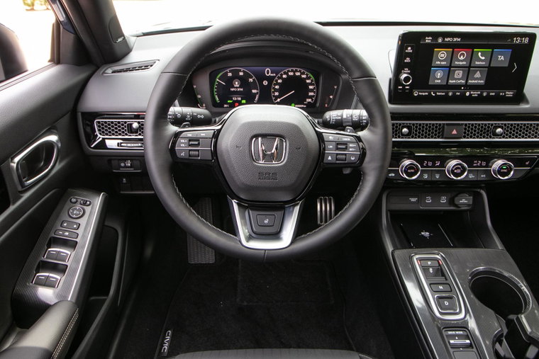 Vehicle Image 17