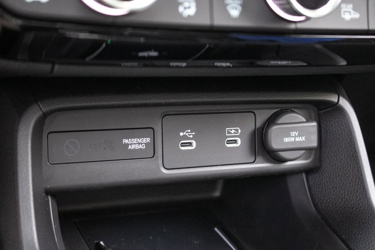 Vehicle Image 24