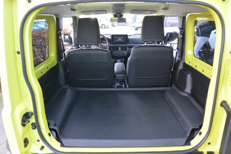 Vehicle Image 13