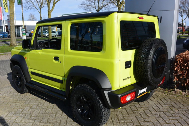 Vehicle Image 6