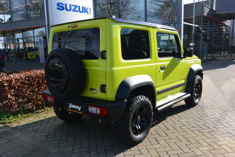 Vehicle Image 8