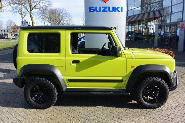 Vehicle Image 10