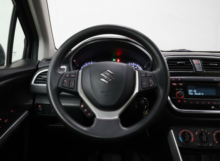 Vehicle Image 13