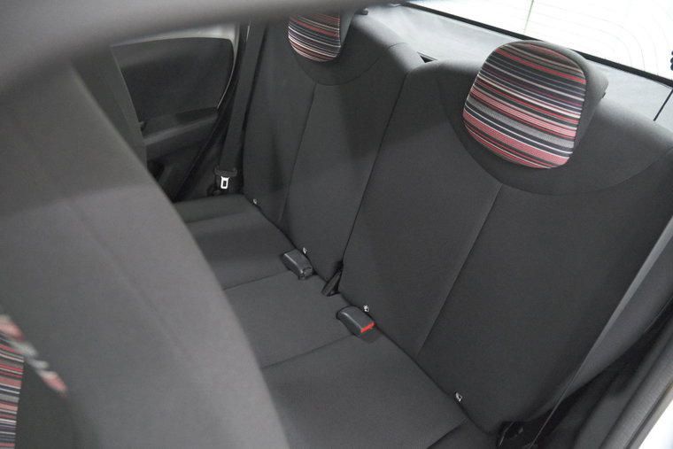 Vehicle Image 18
