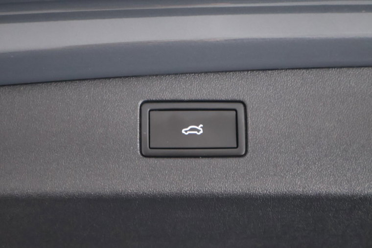 Vehicle Image 45