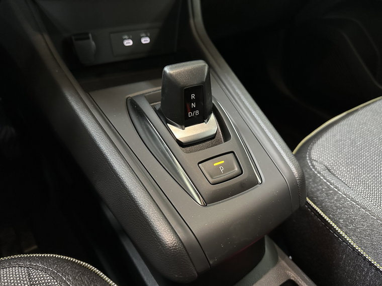 Vehicle Image 26