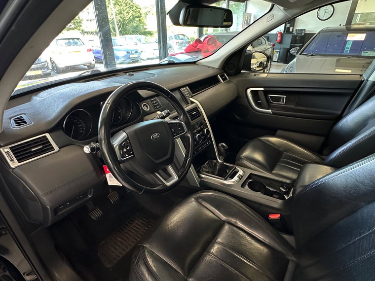 Vehicle Image 10