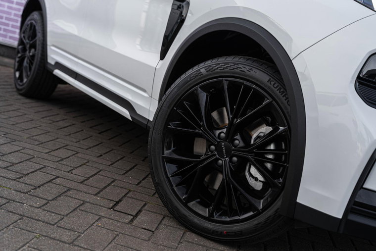 Vehicle Image 15