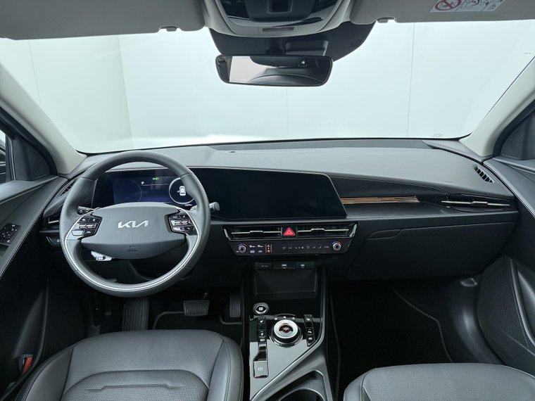 Vehicle Image 37