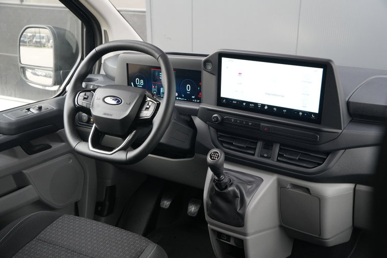Vehicle Image 35