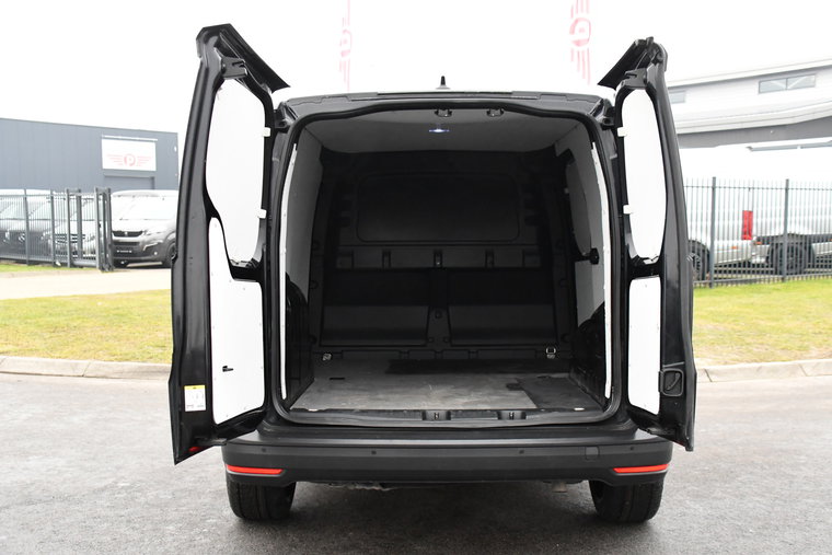 Vehicle Image 32