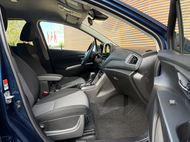 Vehicle Image 48