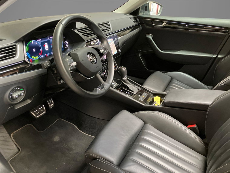 Vehicle Image 18
