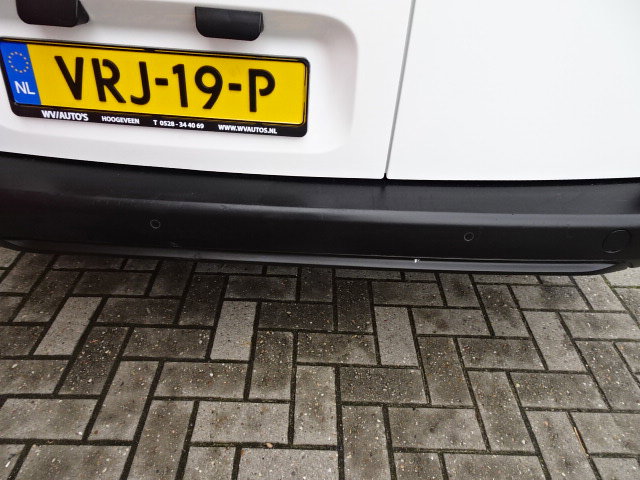 Vehicle Image 23