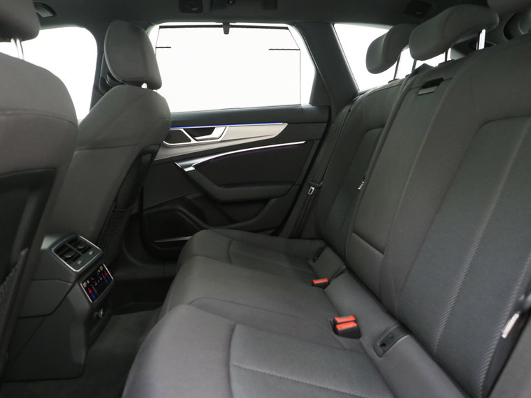 Vehicle Image 38