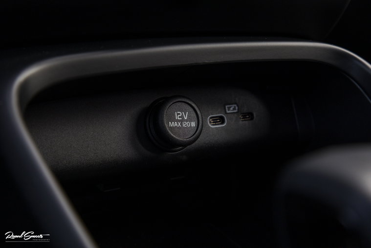 Vehicle Image 38