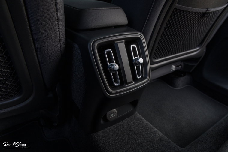 Vehicle Image 41