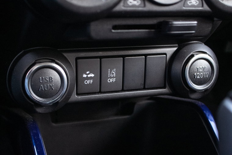 Vehicle Image 24