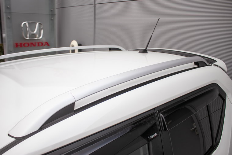 Vehicle Image 36