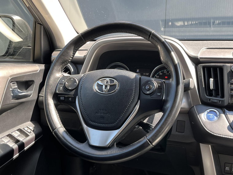 Vehicle Image 17