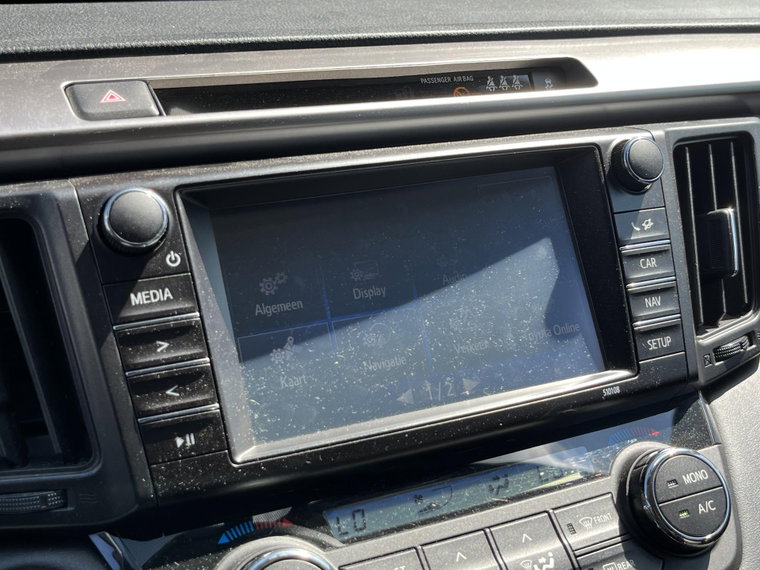 Vehicle Image 28
