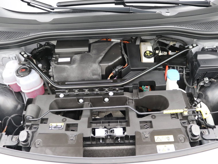 Vehicle Image 33