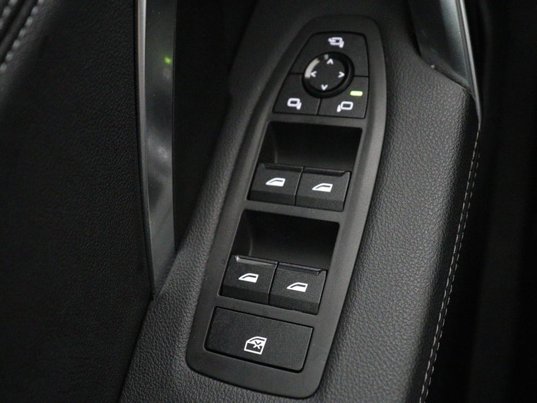 Vehicle Image 45