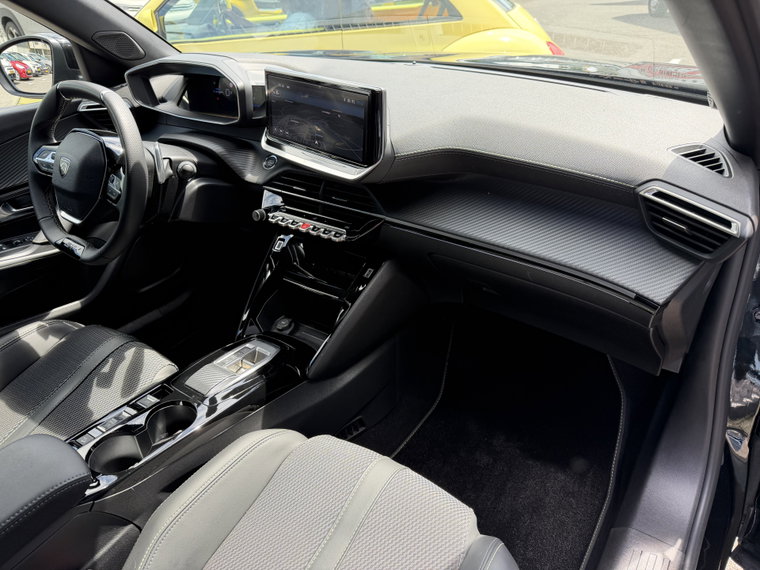 Vehicle Image 38