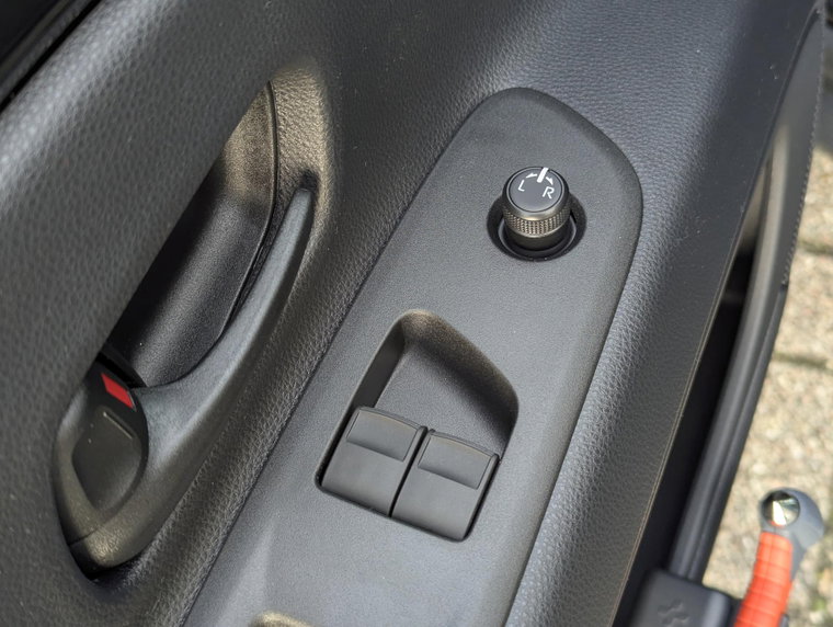 Vehicle Image 21