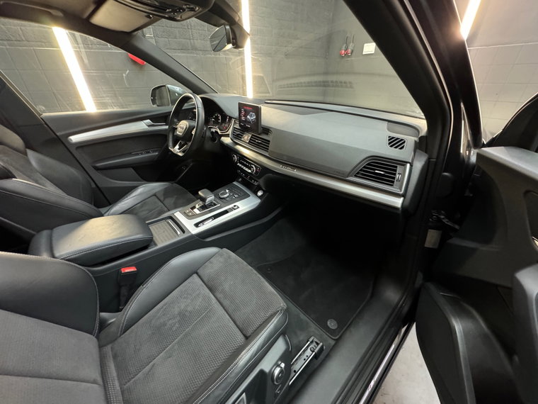 Vehicle Image 37