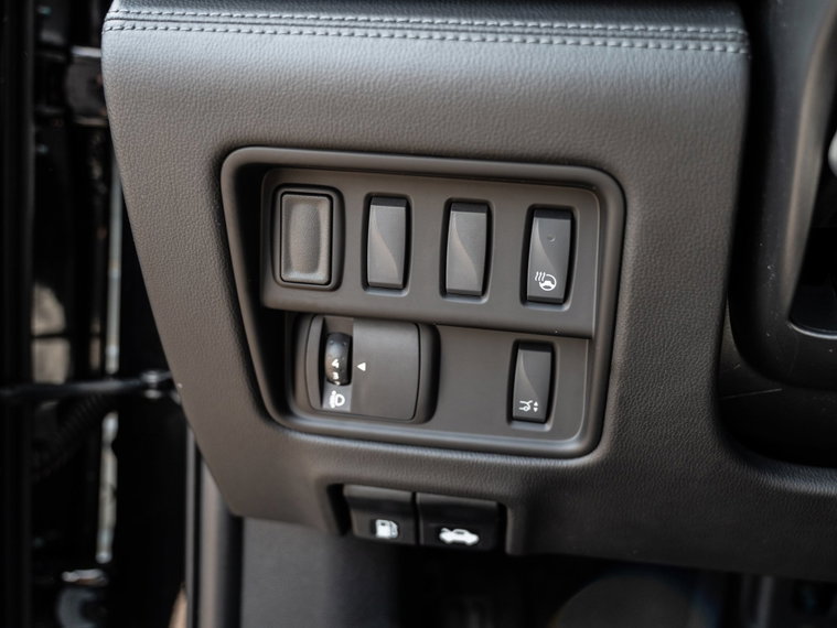 Vehicle Image 32