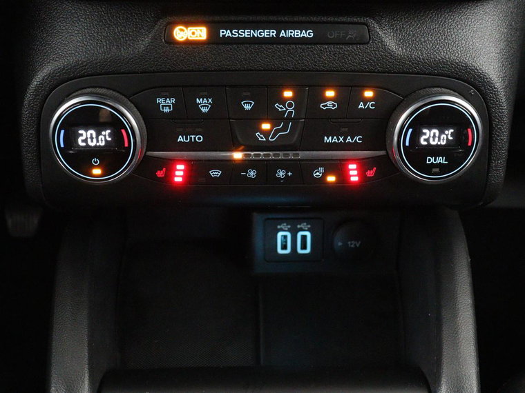 Vehicle Image 28