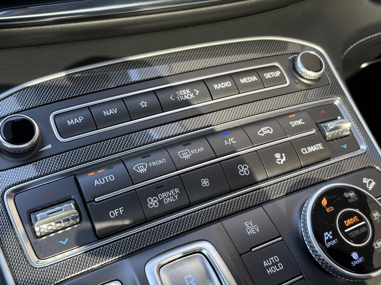 Vehicle Image 42