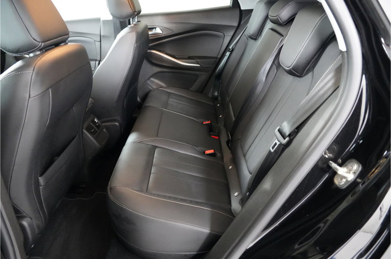 Vehicle Image 15