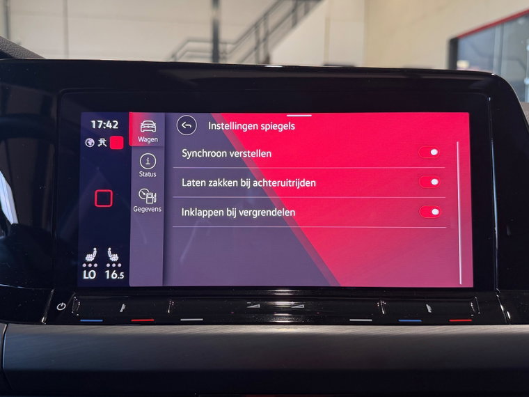 Vehicle Image 30