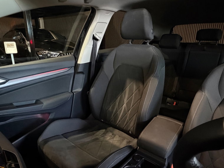 Vehicle Image 41
