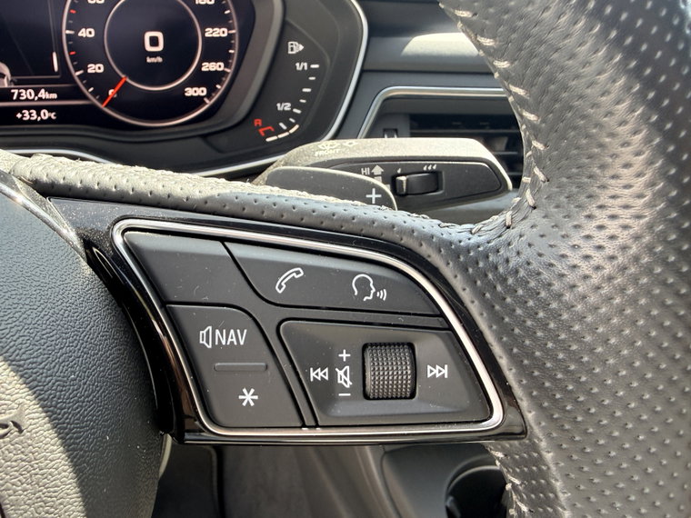 Vehicle Image 24