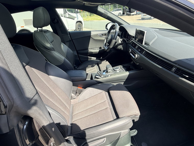 Vehicle Image 35