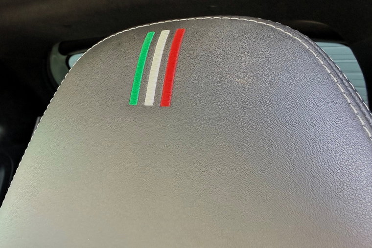 Vehicle Image 11