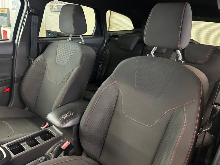 Vehicle Image 16