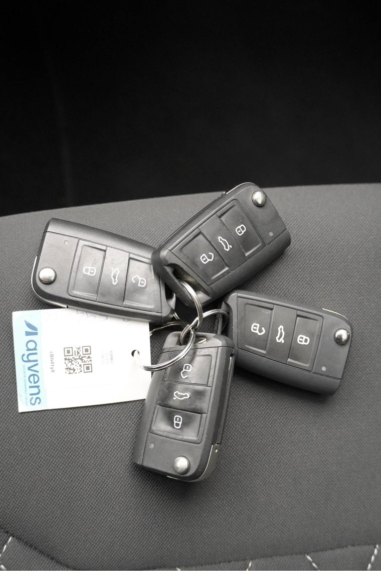 Vehicle Image 37