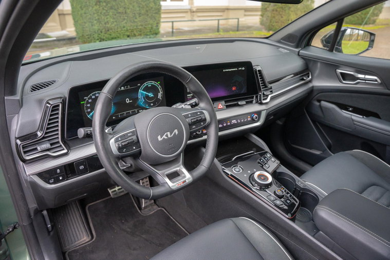 Vehicle Image 21
