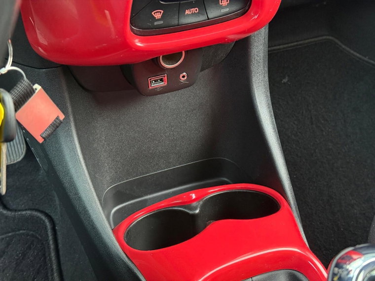 Vehicle Image 25