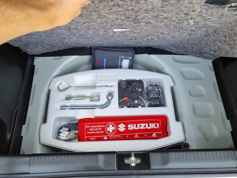 Vehicle Image 17