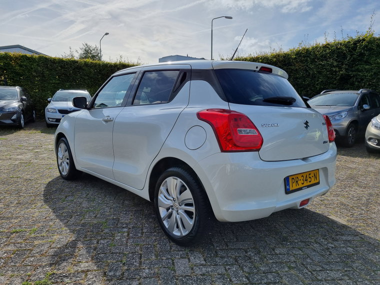 Vehicle Image 18