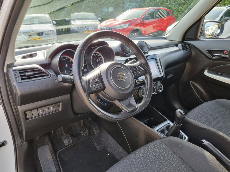 Vehicle Image 23