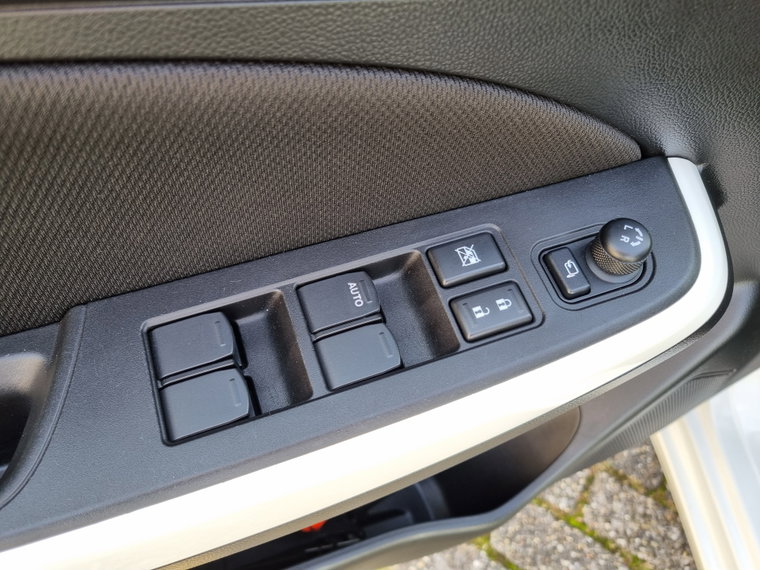 Vehicle Image 27