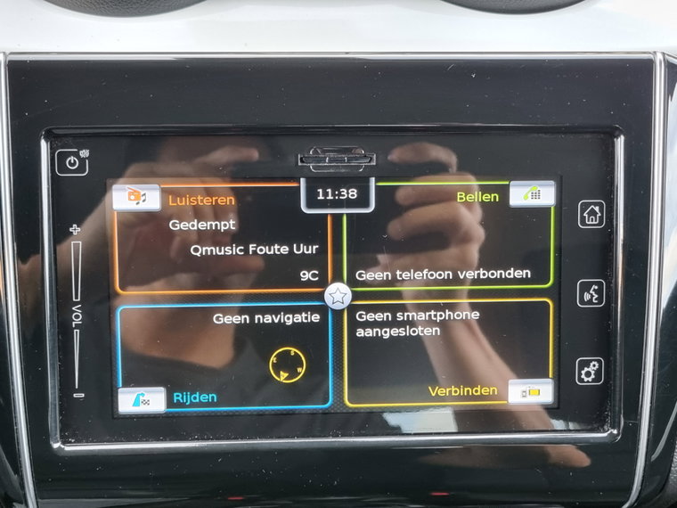 Vehicle Image 39